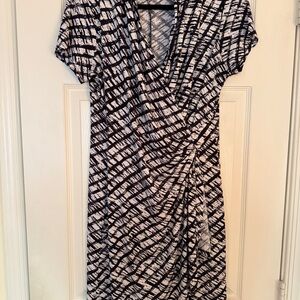 Karen Kane PERFECT Black and White Wrap Dress